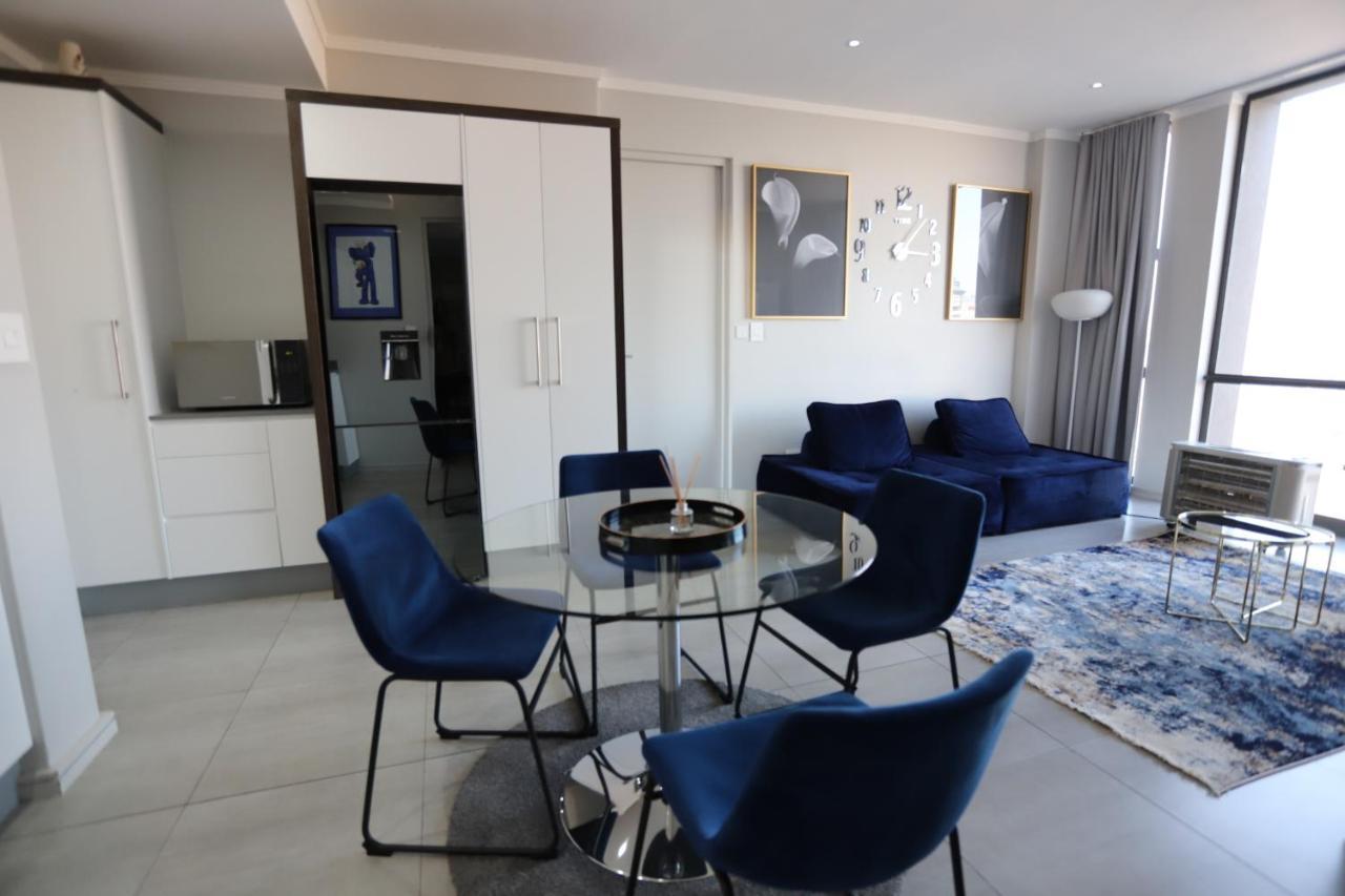 Sandton Apartment 15 West Road South โจฮันเนสเบิร์ก ภายนอก รูปภาพ