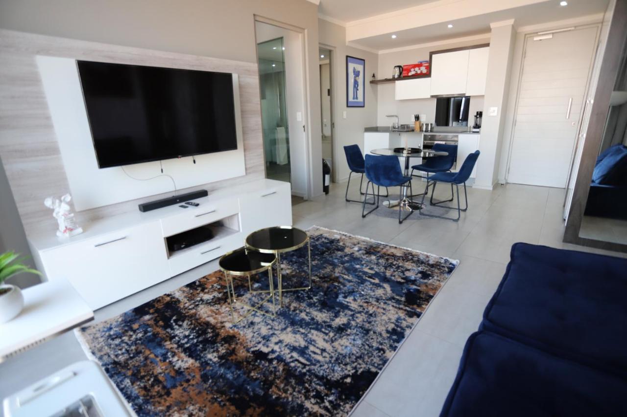 Sandton Apartment 15 West Road South โจฮันเนสเบิร์ก ภายนอก รูปภาพ