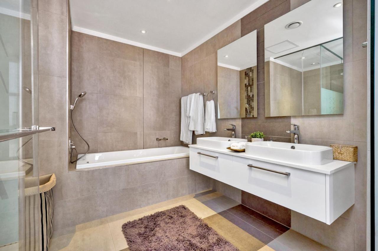 Sandton Apartment 15 West Road South โจฮันเนสเบิร์ก ภายนอก รูปภาพ