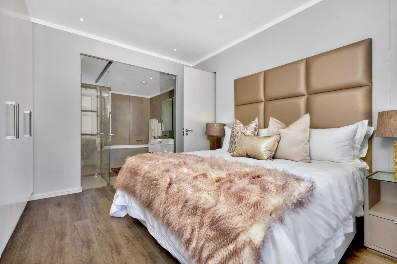 Sandton Apartment 15 West Road South โจฮันเนสเบิร์ก ภายนอก รูปภาพ